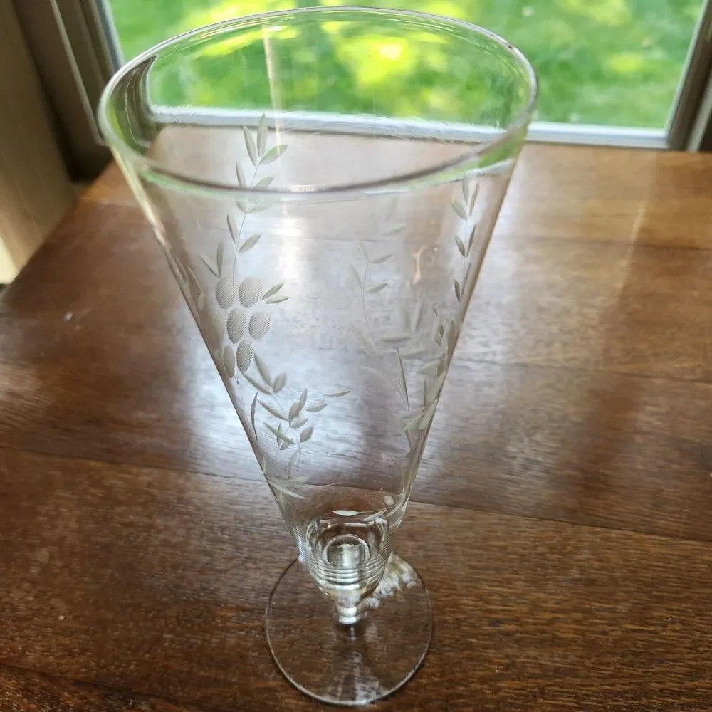Clear Etched Beer Pilsner Champagne Flute Glass 16oz 9 1/4” Tall